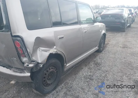 2004 Scion Xb from USA, damaged, VIN JTLKT324X40141430